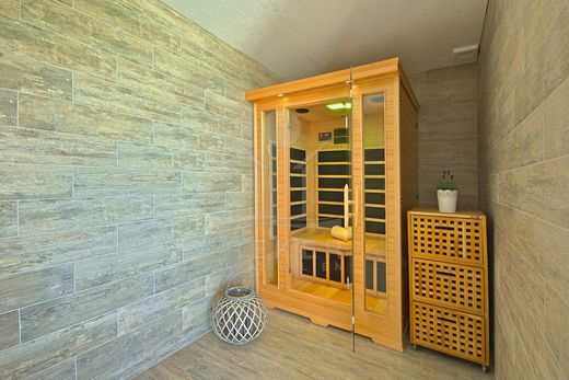 Maison de luxe à vendre à Porec, 690 000 €, Photo 7
