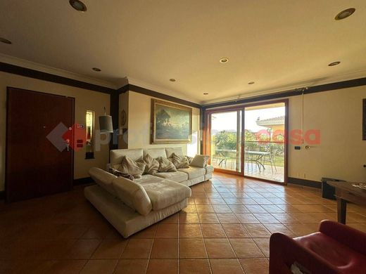 Luxury House for sale in Formia, 730 000 €, Photo 1