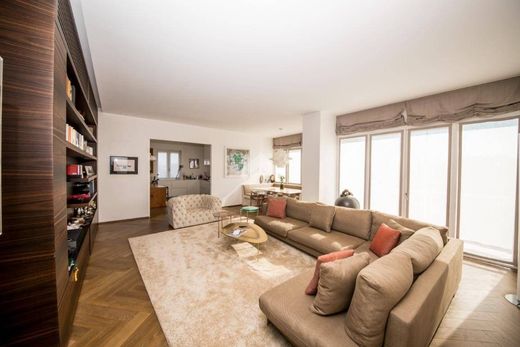 Luxury Apartment for sale in Milan, 2 600 000 €, Photo 1