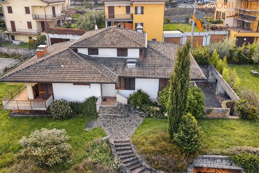 Luxury House for sale in Sona, 490 000 €, Photo 1