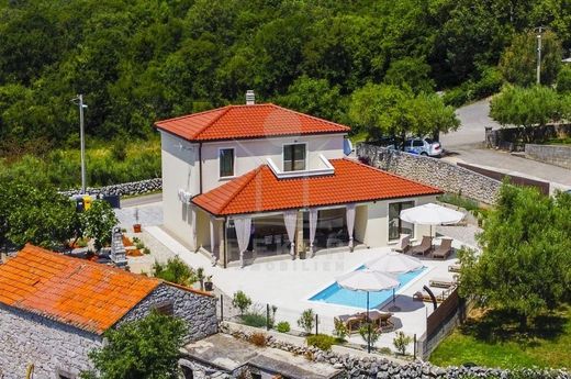 Luxury House for sale in Krk, 975 000 €, Photo 1