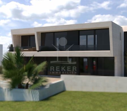 Luxury House for sale in Bribir, 695 000 €, Photo 1