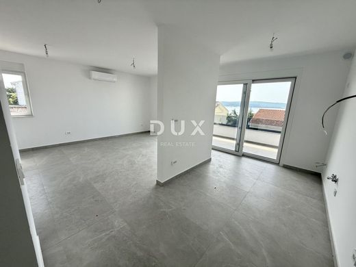 Appartement de luxe à vendre à Crikvenica, 530 000 €, Photo 2