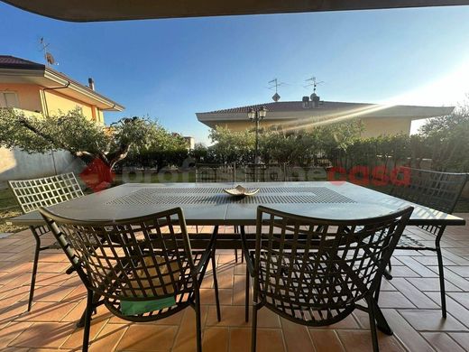 Luxury House for sale in Formia, 730 000 €, Photo 4