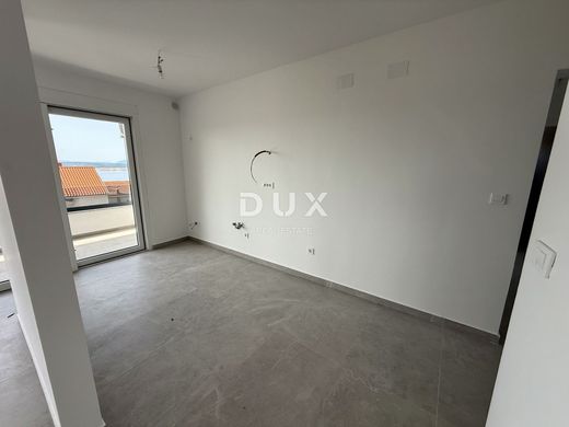Appartement de luxe à vendre à Crikvenica, 530 000 €, Photo 4