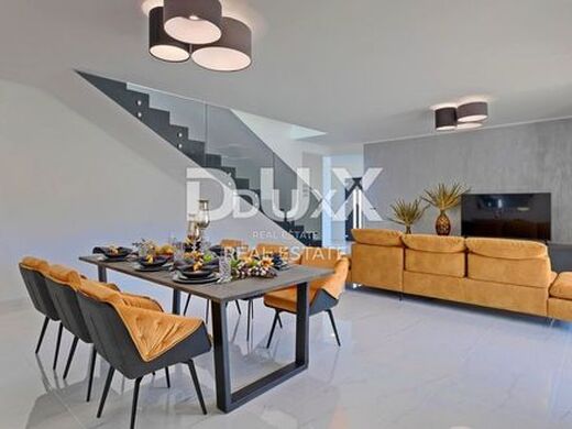 Maison de luxe à vendre à Barban, 690 000 €, Photo 4