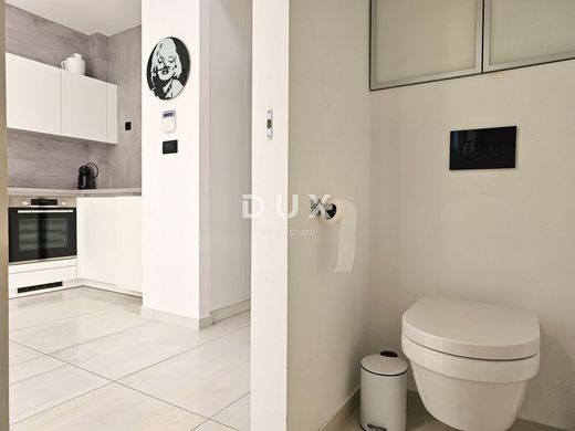 Luxury Apartment for sale in Krk, 673 800 €, Photo 6