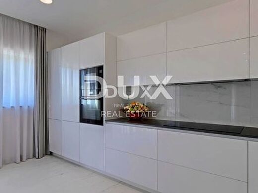 Maison de luxe à vendre à Barban, 690 000 €, Photo 7