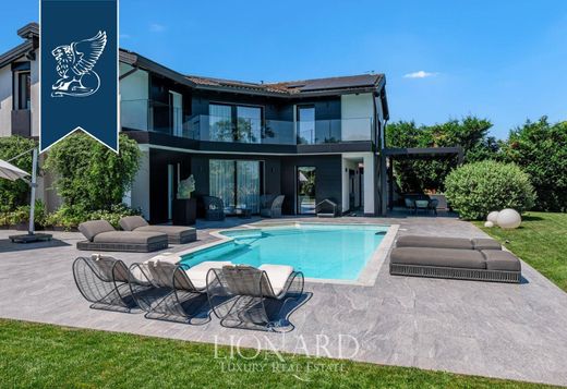 Luxury House for sale in Lainate, 2 300 009 €, Photo 2