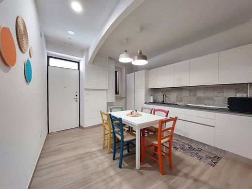 Maison de luxe à vendre à San Benedetto Del Tronto, 589 000 €, Photo 3