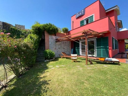Maison de luxe à vendre à Celle Ligure, 870 000 €, Photo 3