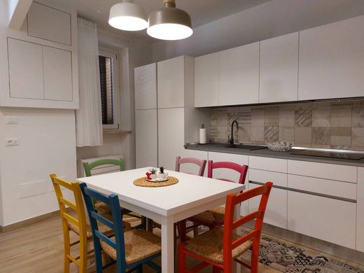 Maison de luxe à vendre à San Benedetto Del Tronto, 589 000 €, Photo 4