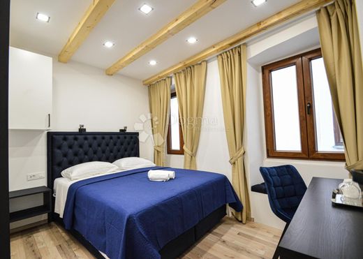 Luxury House for sale in Zadar, 450 000 €, Photo 6
