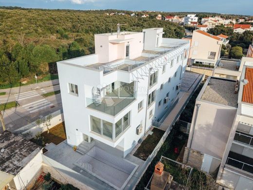 Luxury House for sale in Zadar, 0 €, Photo 1