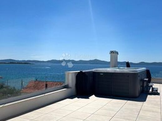 Luxury Apartment for sale in Zadar, 650 000 €, Photo 2