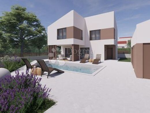 Luxury House for sale in Vodnjan, 430 000 €, Photo 2