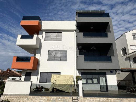 Luxury Apartment for sale in Zadar, 400 000 €, Photo 6