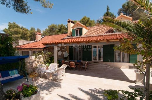 Maison de luxe à vendre à Sutivan, 1 550 000 €, Photo 3