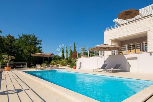 Luxury House for sale in Svetvincenat, 1 210 000 €, Photo 4