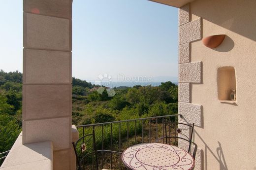 Maison de luxe à vendre à Supetar, 940 000 €, Photo 5