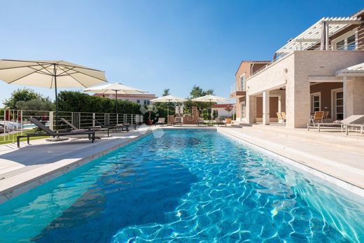 Luxury House for sale in Svetvincenat, 1 350 000 €, Photo 6