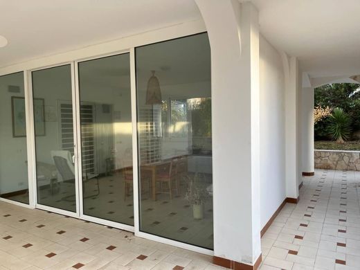 Luxury House for sale in Bari, 620 000 €, Photo 4