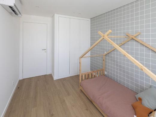 Luxury House for sale in Loures, 595 000 €, Photo 4