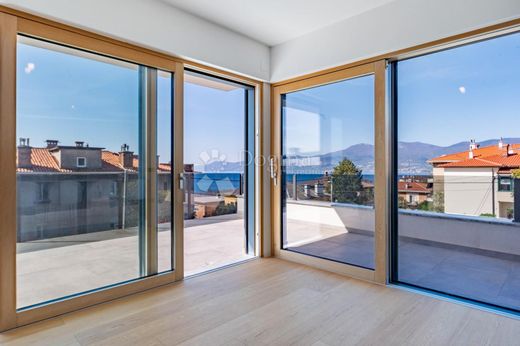 Luxury Apartment for sale in Rijeka, 540 000 €, Photo 1