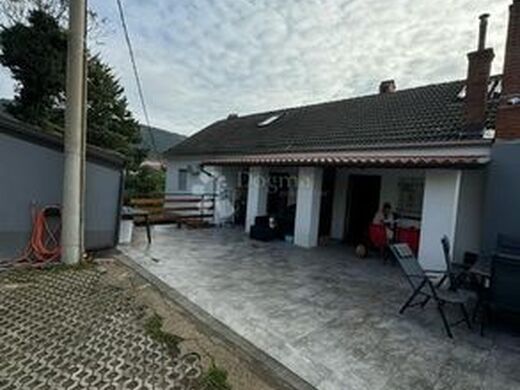 Luxury House for sale in Rijeka, 950 000 €, Photo 1