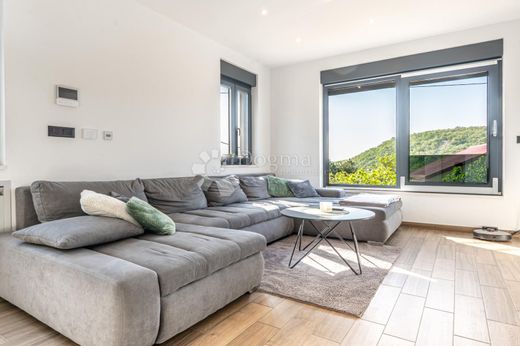 Luxury House for sale in Rijeka, 499 000 €, Photo 2