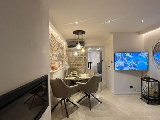 Luxury Apartment for sale in Pula, 550 000 €, Photo 3