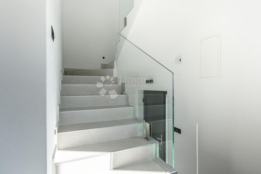 Luxury House for sale in Rijeka, 499 000 €, Photo 6