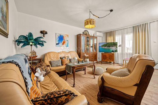 Luxury Apartment for sale in Pula, 465 000 €, Photo 6