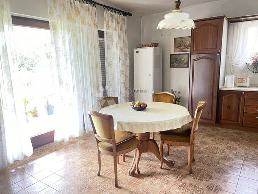 Luxury House for sale in Rijeka, 650 000 €, Photo 7