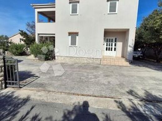Maison de luxe à vendre à Rab, 600 000 €, Photo 7