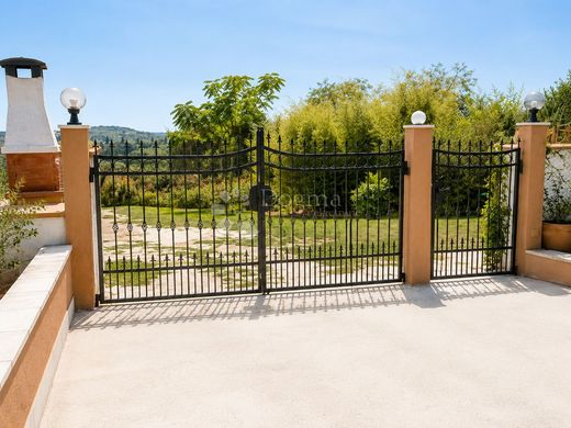 Maison de luxe à vendre à Pula, 470 000 €, Photo 7