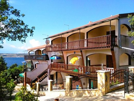 Luxury House for sale in Posedarje, 550 000 €, Photo 1