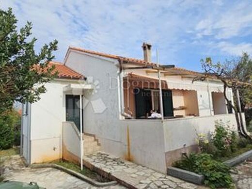 Luxury House for sale in Posedarje, 448 000 €, Photo 1