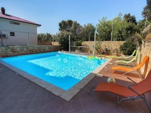 Luxury House for sale in Posedarje, 1 300 000 €, Photo 1