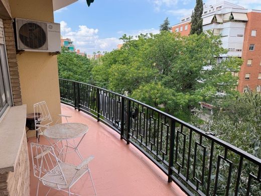 Appartement de luxe à vendre à Badajoz, 450 000 €, Photo 2