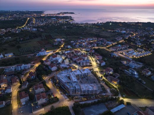 Luxury Apartment for sale in Porec, 473 800 €, Photo 2