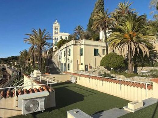 Luxury Apartment for sale in Bordighera, 995 000 €, Photo 2