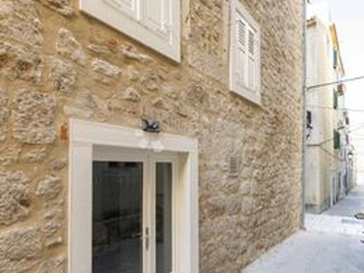 Maison de luxe à vendre à Pag, 689 000 €, Photo 2