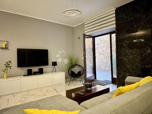 Appartement de luxe à vendre à Porec, 530 000 €, Photo 3
