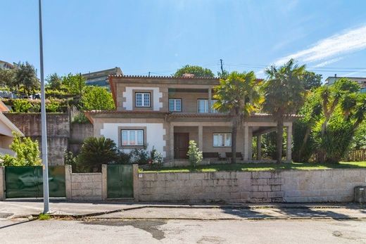 Maison de luxe à vendre à Anreade, 430 000 €, Photo 3