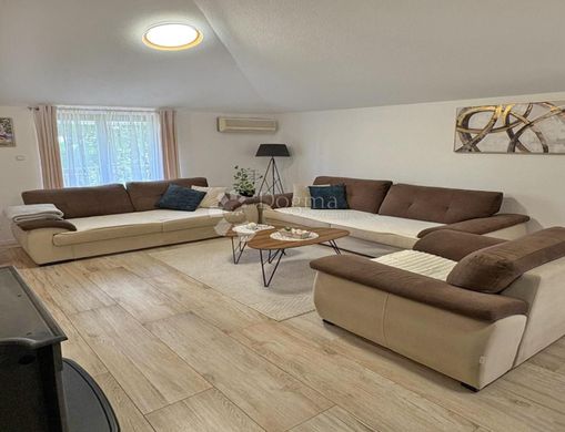Luxury Apartment for sale in Porec, 420 000 €, Photo 5