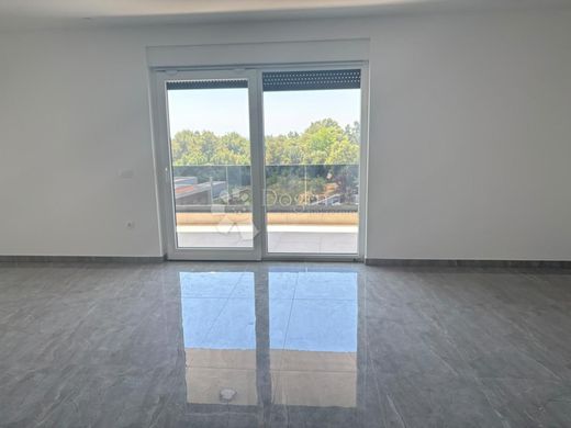 Appartement de luxe à vendre à Porec, 420 000 €, Photo 6