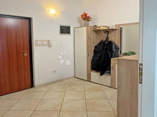 Luxury Apartment for sale in Porec, 420 000 €, Photo 6