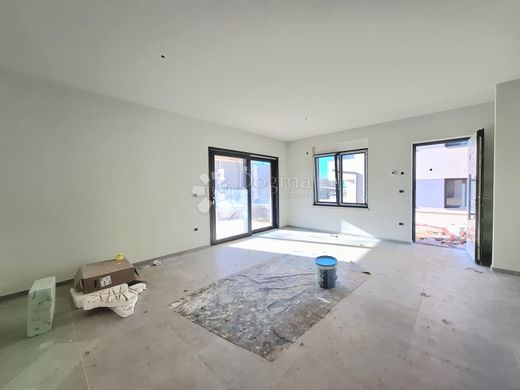 Appartement de luxe à vendre à Porec, 475 000 €, Photo 6
