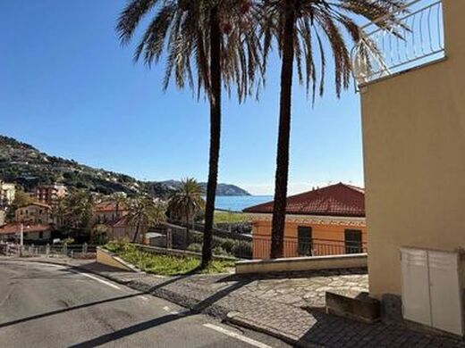 Luxury Apartment for sale in Bordighera, 780 000 €, Photo 7